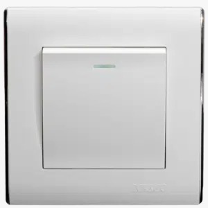 مفتاح NASCO مفرد 10 أمبير مع مؤشر ويف 3301